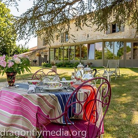 Bed and Breakfast Le Grand Cedre Lolme Exteriér fotografie