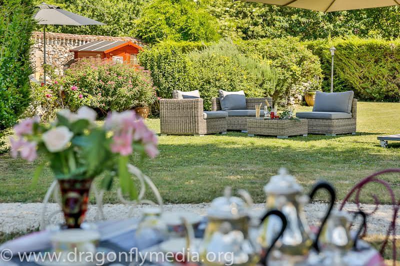 Bed and Breakfast Le Grand Cedre Lolme Exteriér fotografie